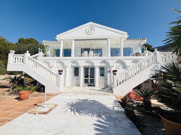 Villa in Mijas Costa - view 1