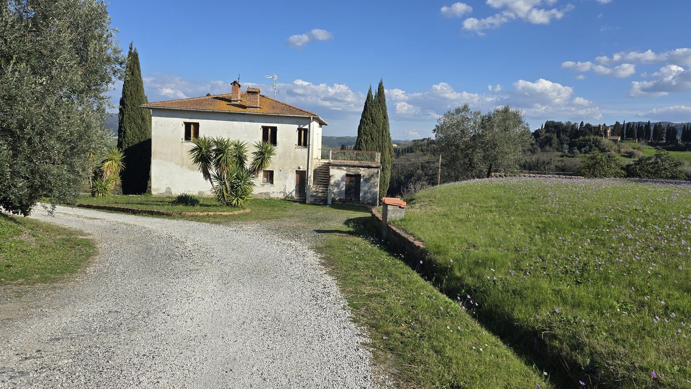 House in Volterra - Image 3
