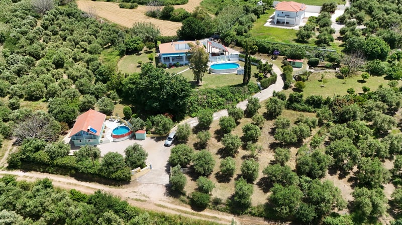 Villa in Kyparissia - view 1