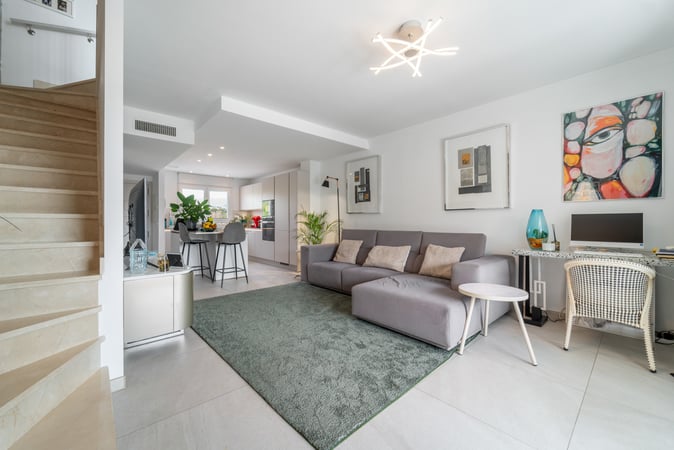 House in El Paraiso - view 1