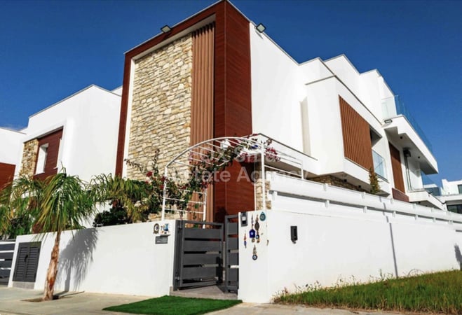 House in Livadia - view 1