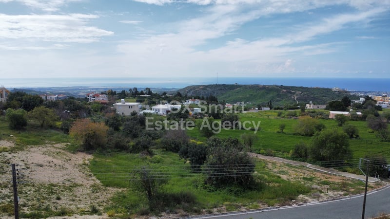 Land in Armou - view 1