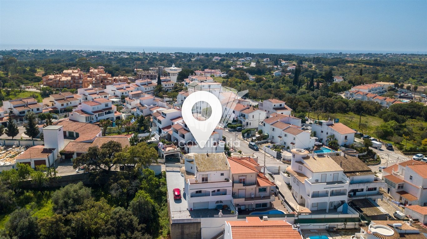 House in Lagoa - Image 2