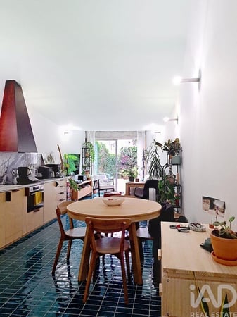 House in Campanha - view 1