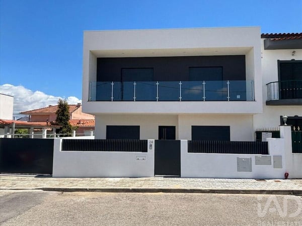 House in Amora - view 1