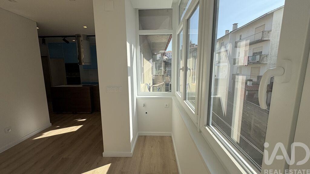 Apartment in Tavarede - Image 2