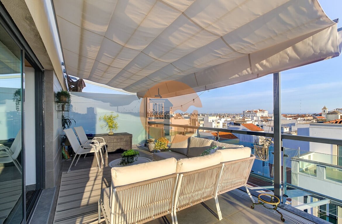 Apartment in Vila Real de Santo Antonio - Image 2