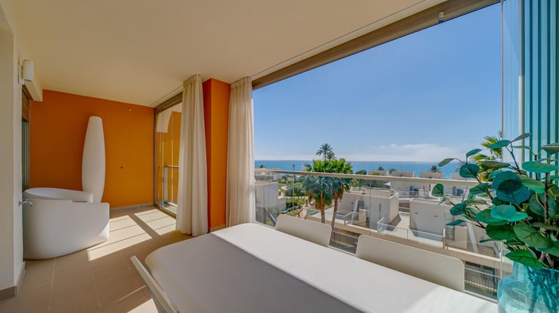 Apartment in Villajoyosa - view 1
