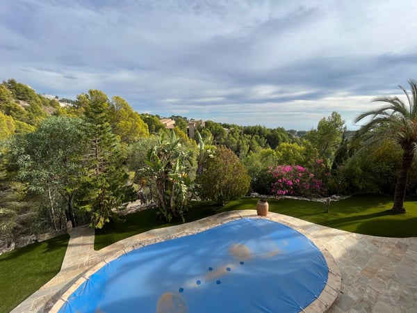 Villa in Altea - view 1