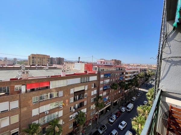 Apartment in Alicante - view 1