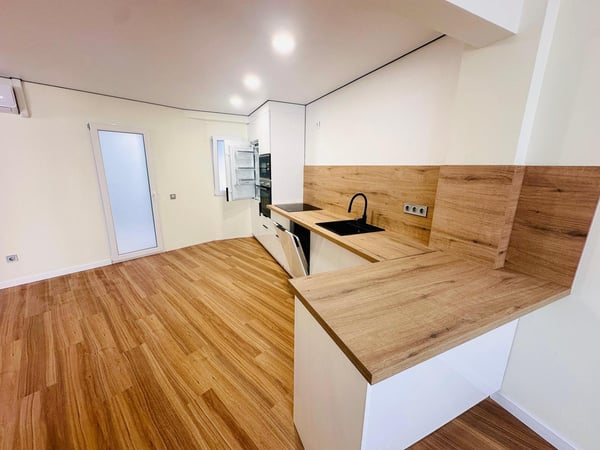 Apartment in Alicante - view 1