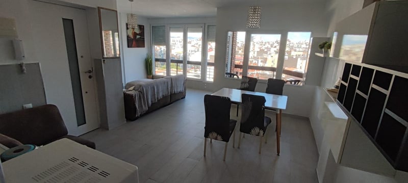 Apartment in Alicante - view 1
