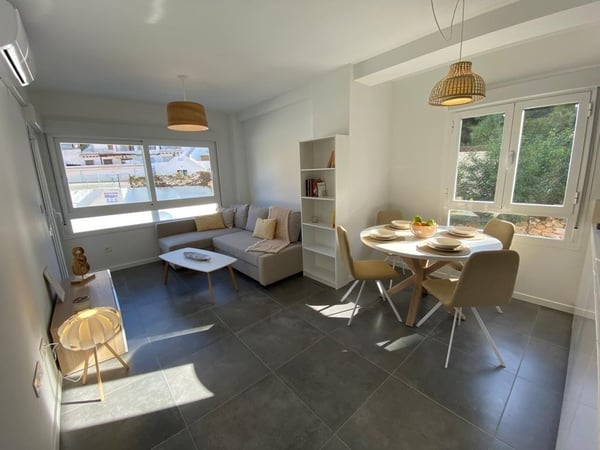 Apartment in Villamartin - view 1