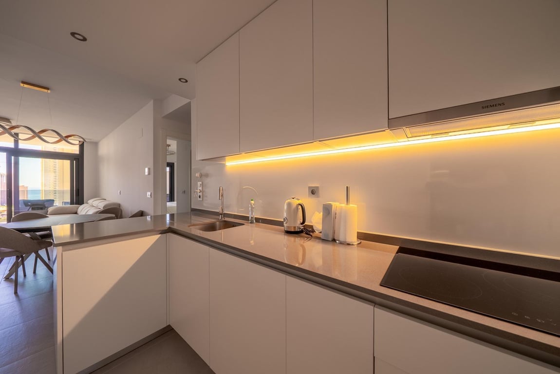 Apartment in Benidorm - Image 2