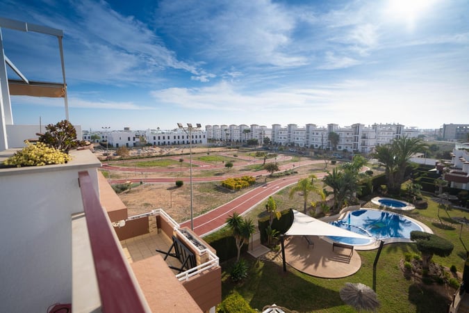 Apartment in Residencia los Altos - view 1