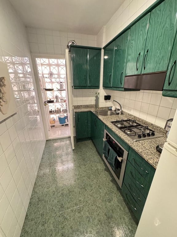 Apartment in Alicante - Image 2