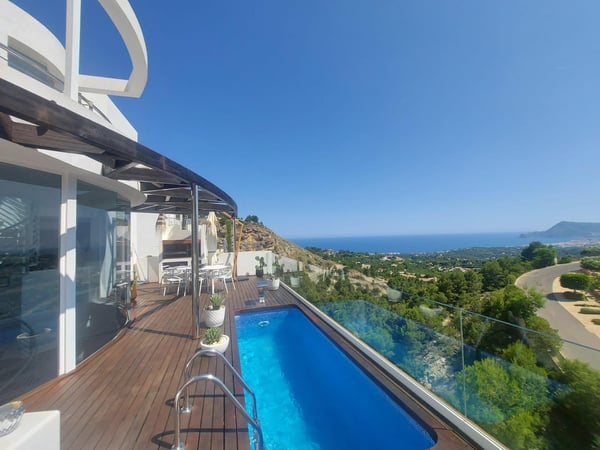 Villa in Altea - view 1