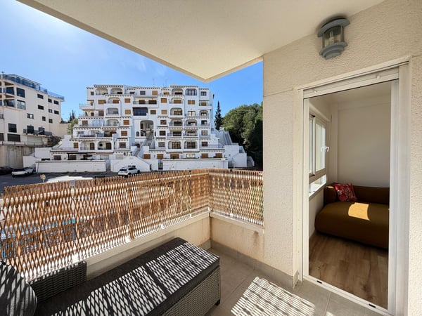 Apartment in Villamartin - view 1