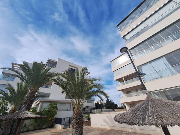 Apartment in Residencia los Altos - view 1