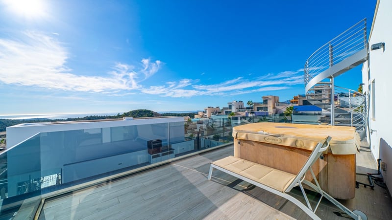 Villa in Finestrat - view 1