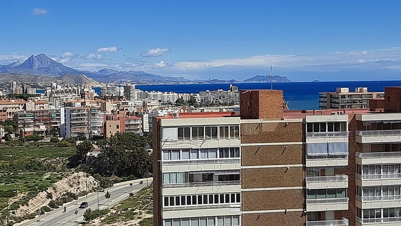 Apartment in El Campello - view 1