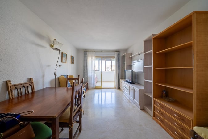 Apartment in Alicante - view 1