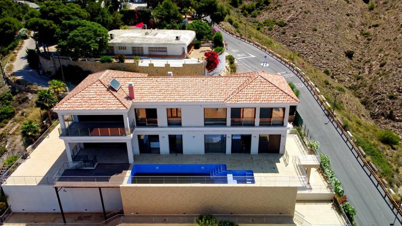 Villa in Benidorm - view 1