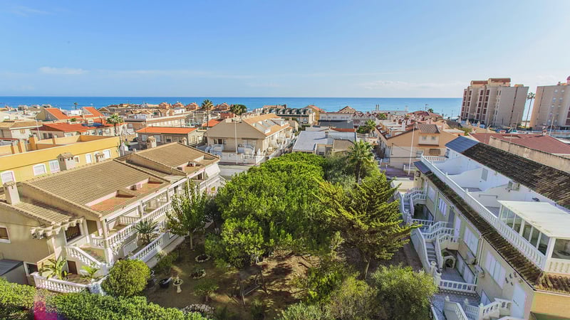 Apartment in Torrelamata - view 1