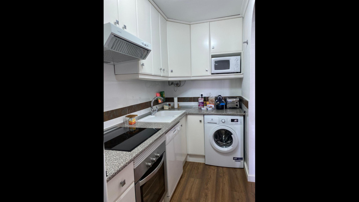 Apartment in Torre de la Horadada - Image 2