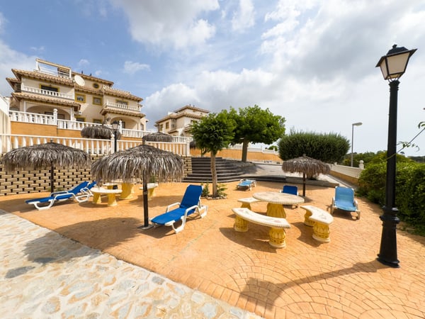 Apartment in Cabo Roig - view 1