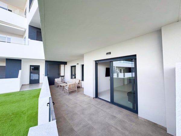 Apartment in San Miguel de Salinas - view 1