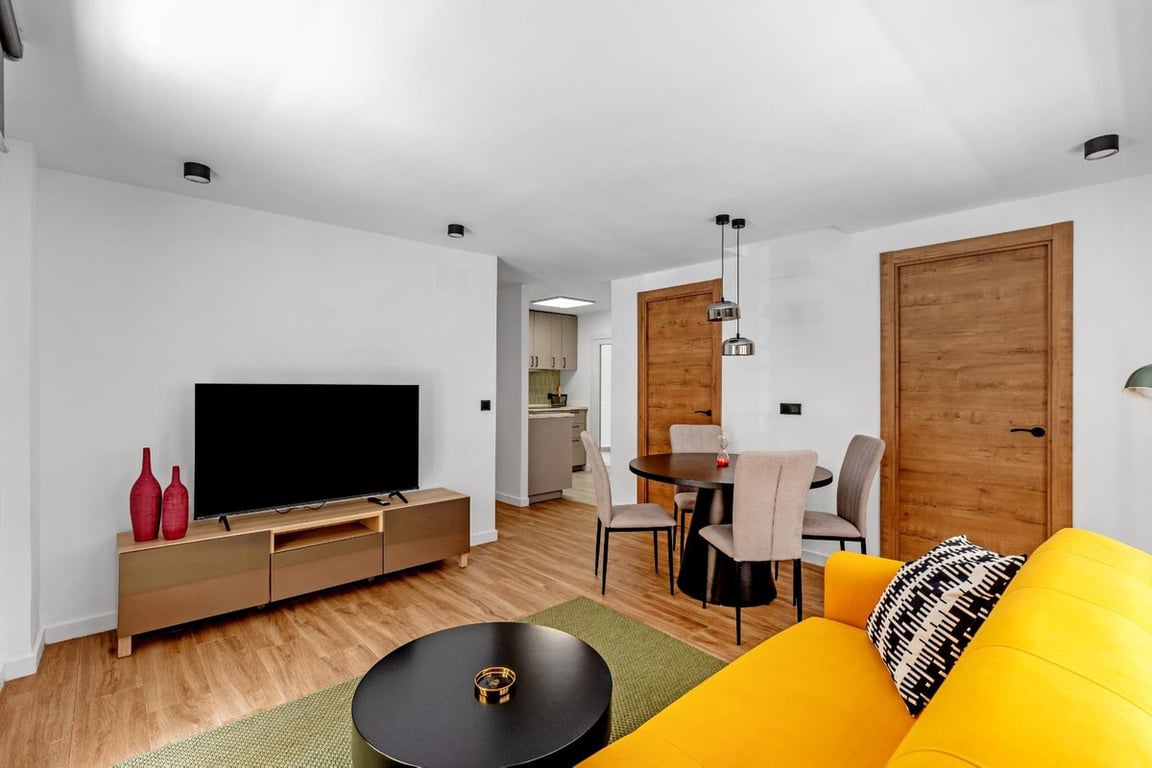 Apartment in Torrevieja - Image 2