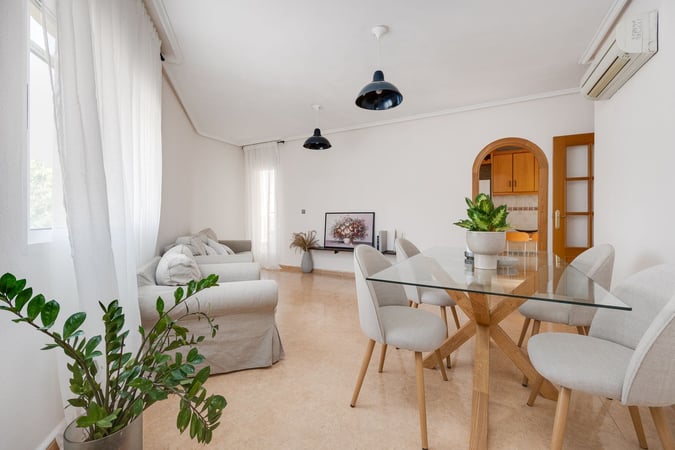 Apartment in Jacarilla - view 1