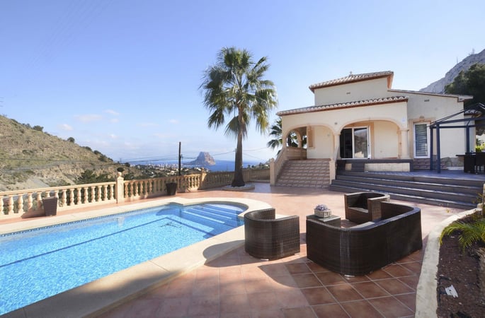 Villa in Calp - view 1