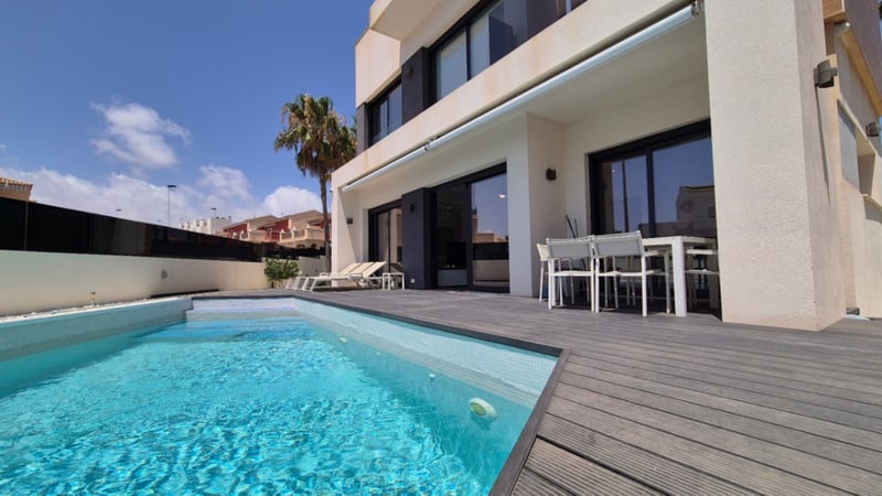 Villa in Torrevieja - view 1