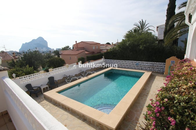 Villa in Calp - view 1
