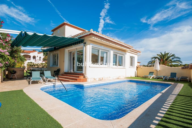 Villa in Calp - view 1