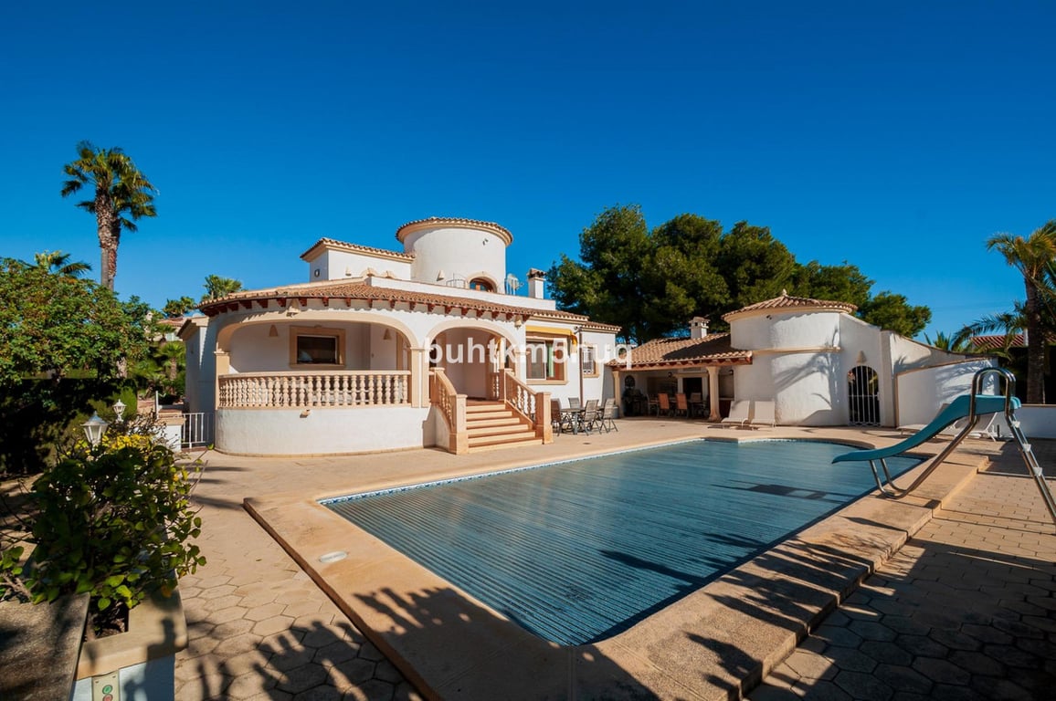 Villa in Calp