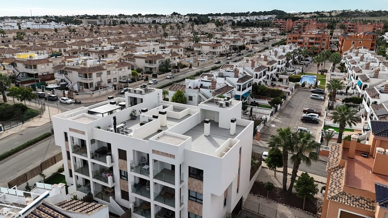 Apartment in Villamartin - view 1