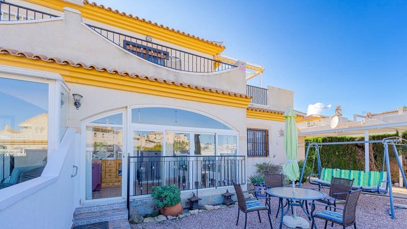 Villa in Playa Flamenca - view 1