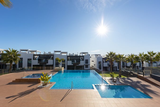 Apartment in Punta Prima - view 1