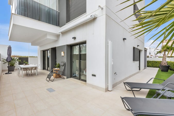 Apartment in Torrevieja - view 1