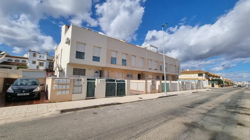 Villa in Los Dolses - view 1