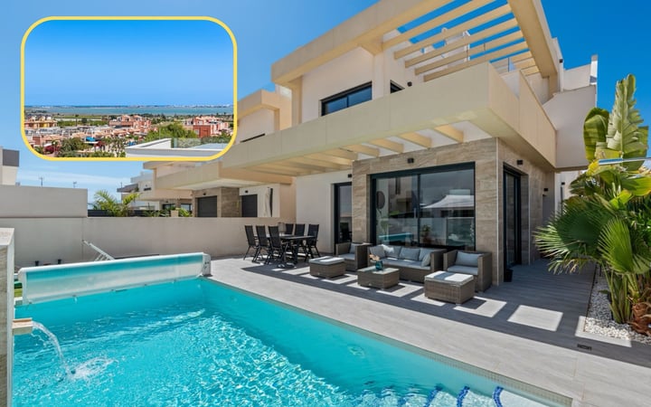 Villa in Los Montesinos - view 1