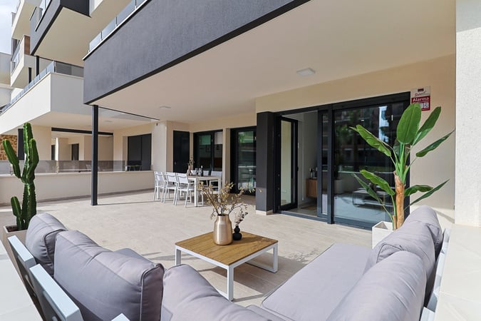 Apartment in Residencia los Altos - view 1