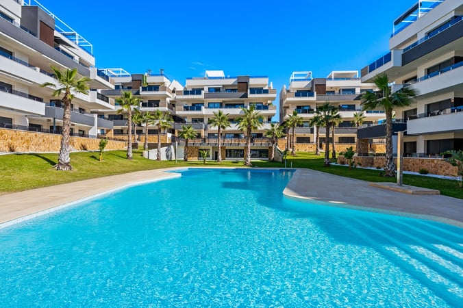 Apartment in Residencia los Altos - view 1