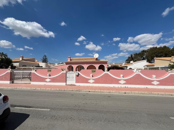 Villa in Cabo Roig - view 1
