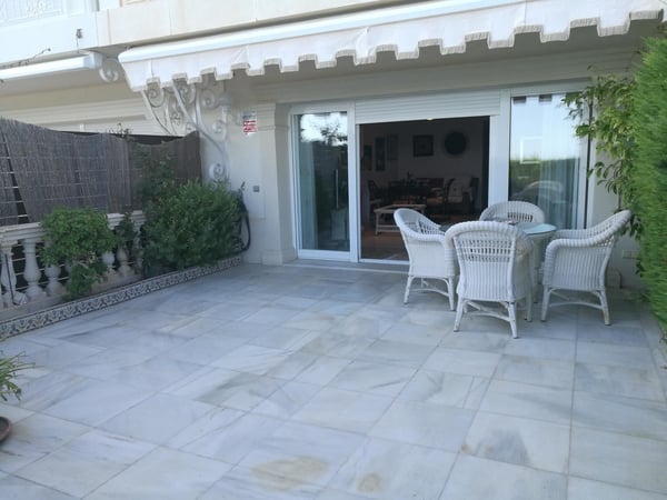 Villa in Santa Pola - view 1