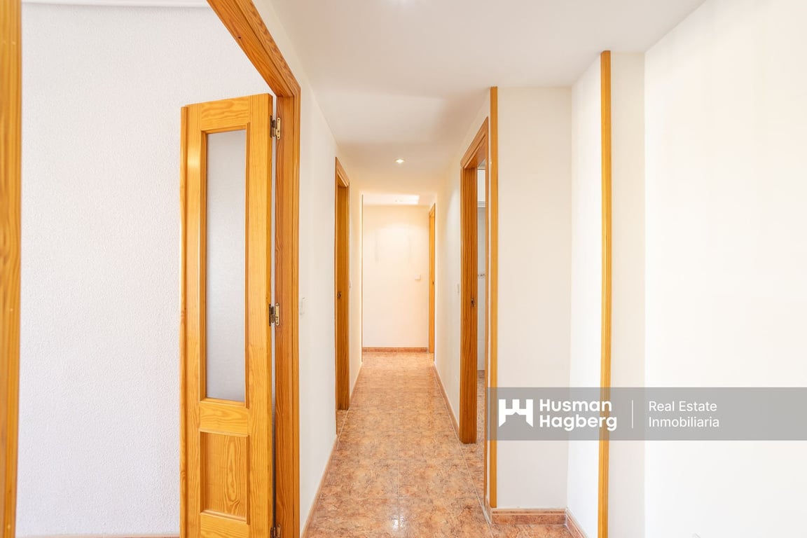 Apartment in Los Alcazares - Image 2