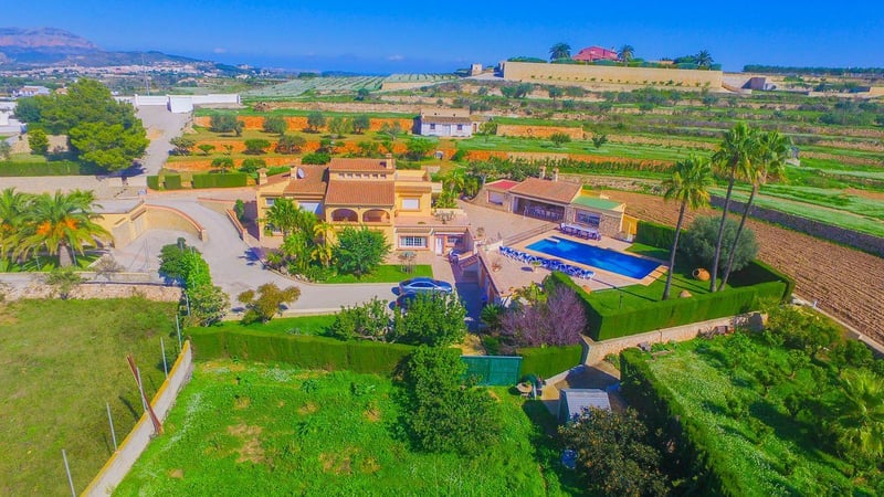 Villa in Benissa - view 1